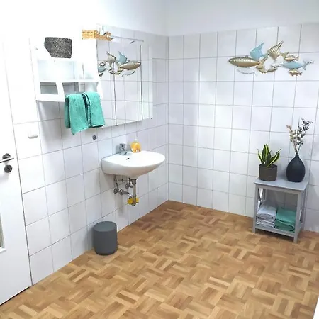 Schöne Geräumige Ganze Als *